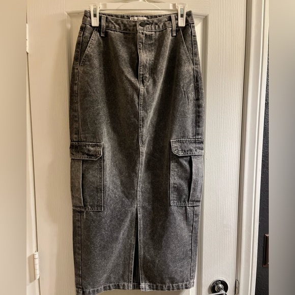 Love Fire Cargo midi Skirt - Picture 3 of 8